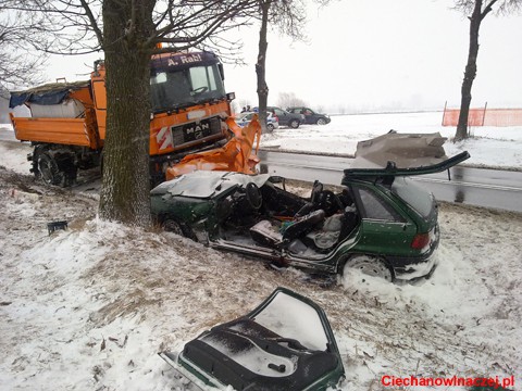 Zderzenie Opel Astra z pługiem śnieżnym ! 1 osoba nie żyje.