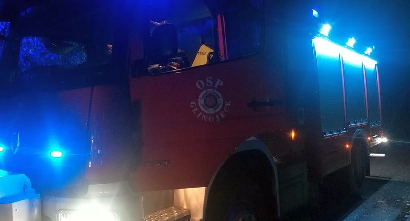 Drzewo zablokowało drogę krajową w powiecie ciechanowskim