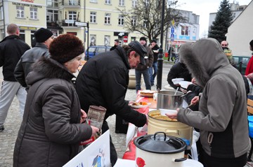 Ciepły posiłek od studentów PWSZ