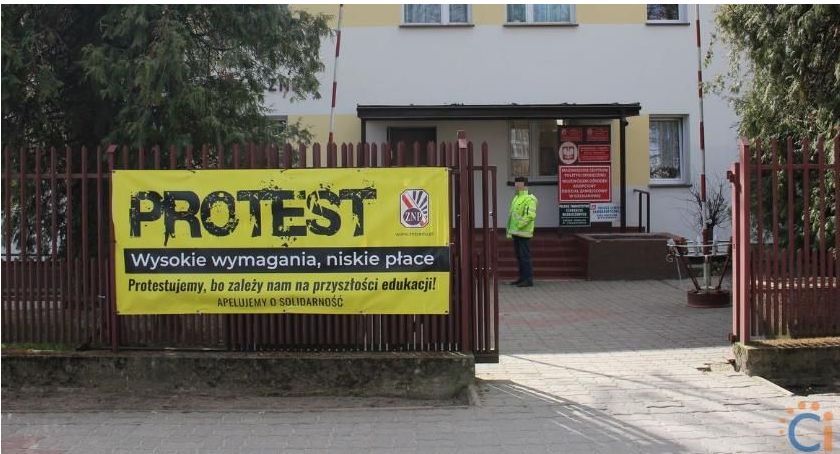 Nauczyciele z Ciechanowa w większości za strajkiem. Protest włoski ruszy we wtorek