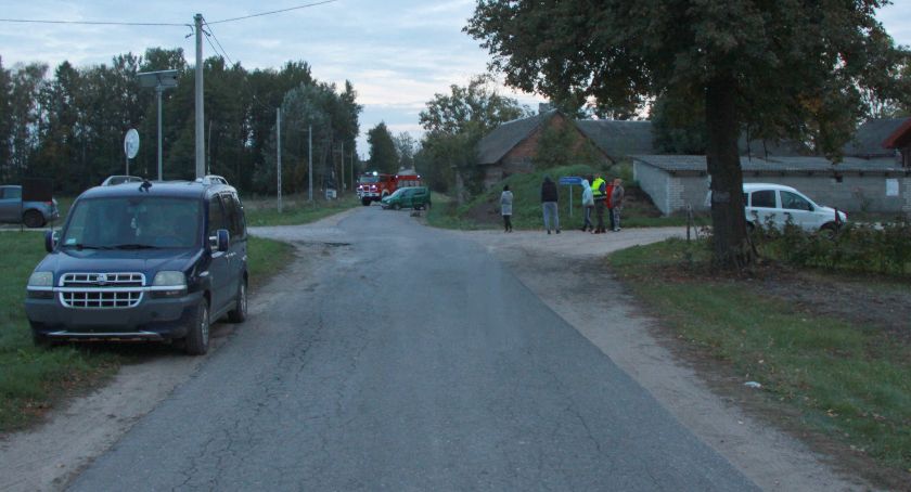 Uderzył autem w piwnicę. Był poszukiwany
