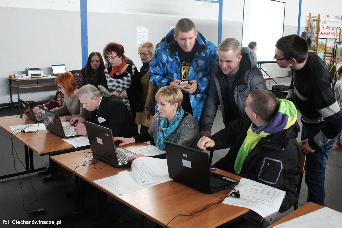 Konsultacje społeczne - podział środków dla organizacji pozarządowych