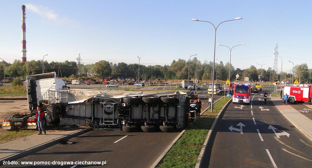 Mały karambol na pętli miejskiej. Utrudnienia trwały kilka godzin (foto)