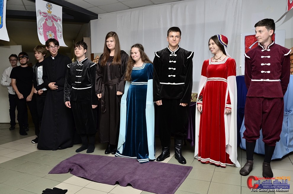 Imieniny Gimnazjum TWP w Ciechanowie (zobacz zdjęcia)