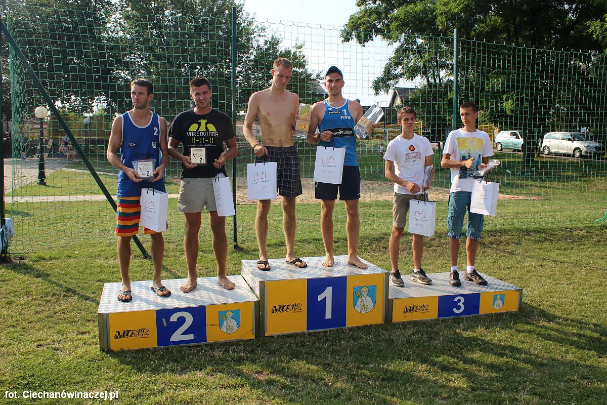 W Ciechanowie odbył się turniej siatkówki plażowej (zdjęcia)