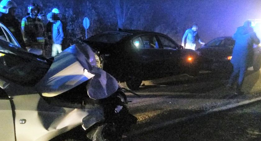 Trzy samochody zderzyły się na krajówce [zdjęcia]