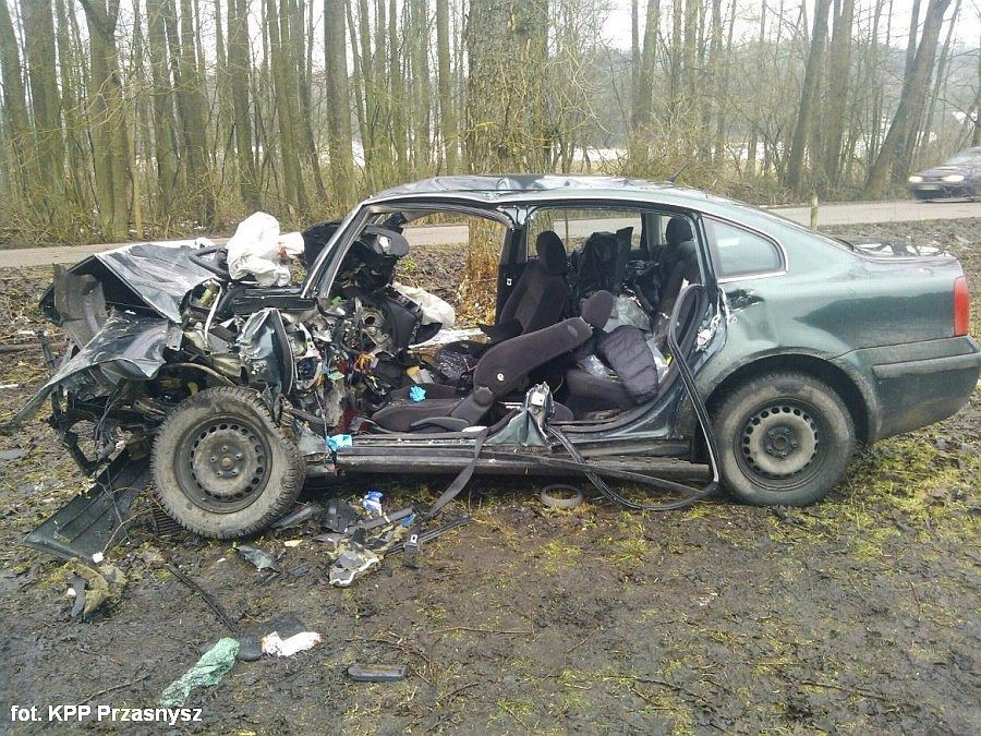 Tragiczny wypadek u sąsiadów. Zginął 19-latek (zdjęcia)