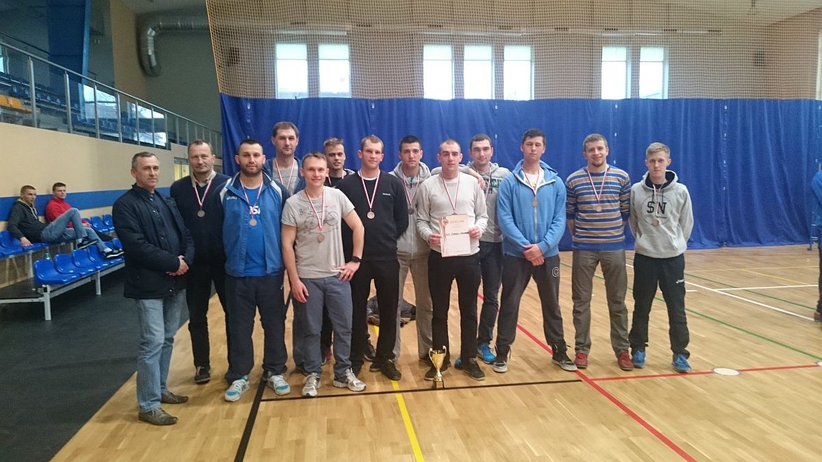Pierwszy sukces KS Zamek! Siatkarze na podium turnieju w Makowie