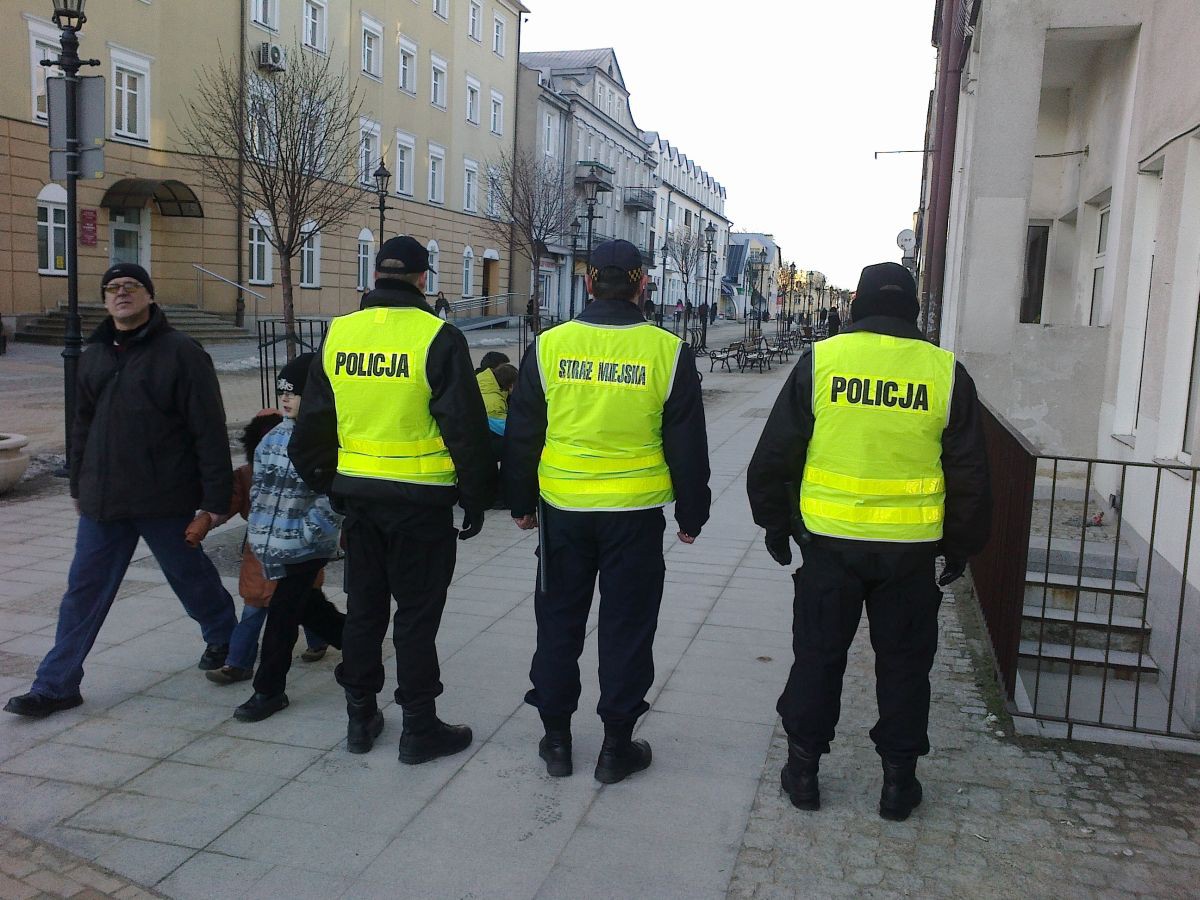 OPERATYWNY KOMENDANT Z CIECHANOWA