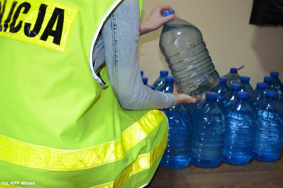 U sąsiadów: Zabezpieczyli 150 litrów alkoholu bez akcyzy