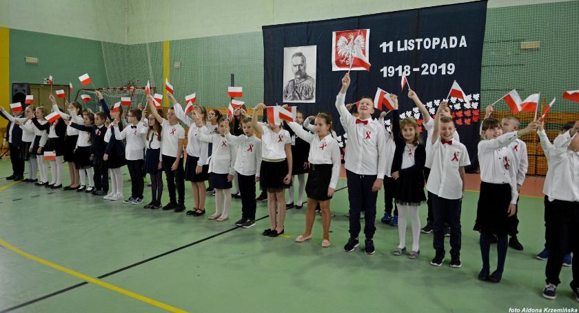 Narodowe Święto Niepodległości w Szkole Podstawowej nr 4 [zdjęcia]
