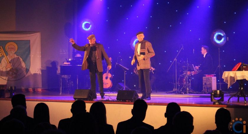 W Ciechanowie odbył się koncert z okazji Święta Niepodległości [zdjęcia]