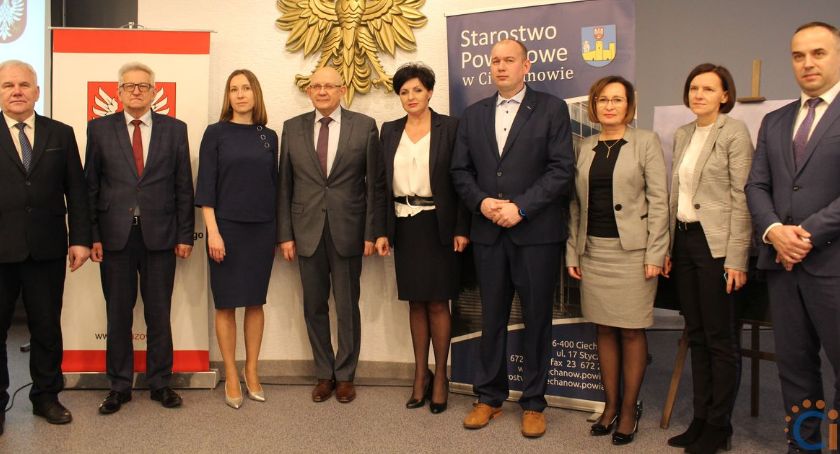 Umowa na dokumentację nowego budynku Starostwa w Ciechanowie podpisana [zdjęcia]