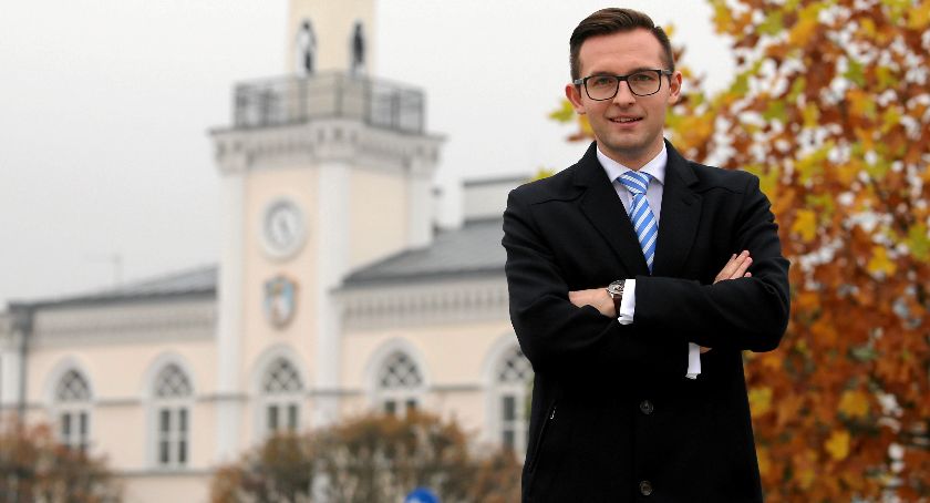 Istny młyn na linii Ciechanów-Mława. Prezydent odpowiada na zarzuty burmistrza