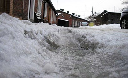 Przypominamy o posypywaniu chodników