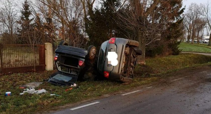 Trzy zdarzenia drogowe pod rząd w tym samym miejscu [zdjęcia]