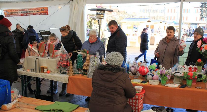 W Ciechanowie trwa Jarmark Bożonarodzeniowy. Zwieńczy go Wigilia dla Mieszkańców [zdjęcia]