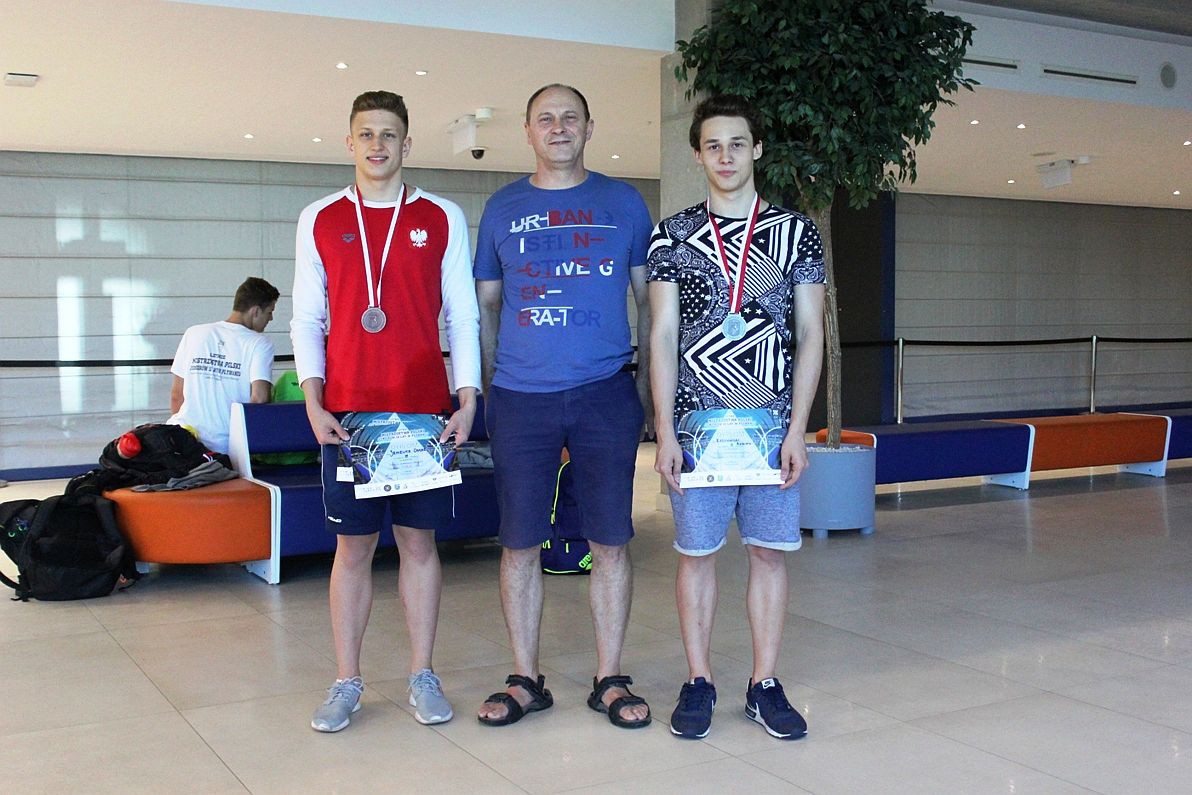 Pływacy Orki Ciechanów medalistami mistrzostw Polski juniorów (zdjęcia)