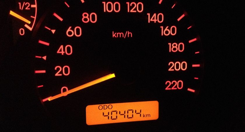 Zatrzymali Audi z licznikiem cofniętym o ponad 200 tysięcy!