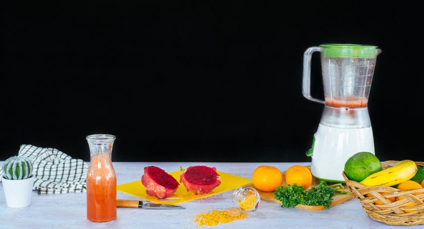 Zimowe koktajle, które przygotuje Twój blender kielichowy. Jak wzmacniać odporność za pomocą smoothies?
