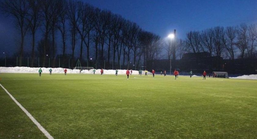 MKS Ciechanów rozpoczyna zimowe sparingi. Pierwszy mecz już w niedzielę