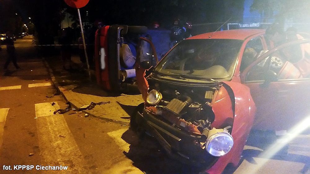 Zderzenie Skody z Matizem na ul. Narutowicza. 18-latek stracił prawo jazdy (zdjęcia)