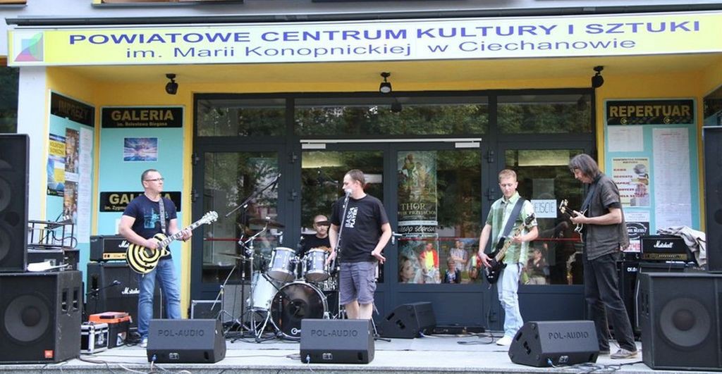 Powraca Ciechanowska Letnia Scena Muzyczna! W piątek koncert pod chmurką
