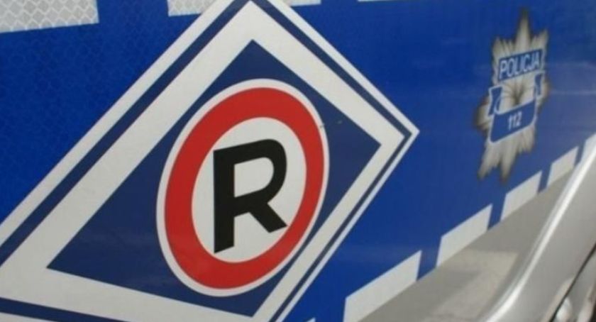 Wyprzedzanie na pasach, jazda po chodniku - ciechanowska policja podsumowała kontrole