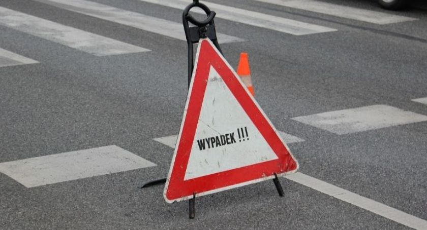 Wypadek na przejściu dla pieszych. Ranny 14-latek