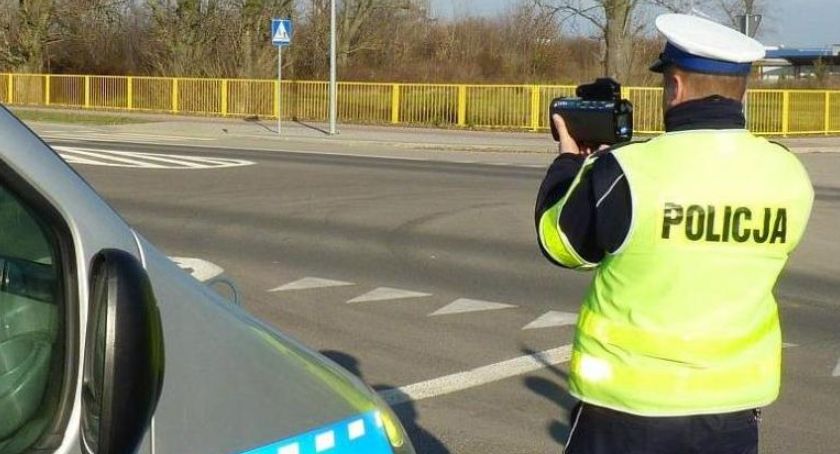 Noga z gazu! Ciechanowska policja rozpoczyna trzydniowe kontrole na drogach