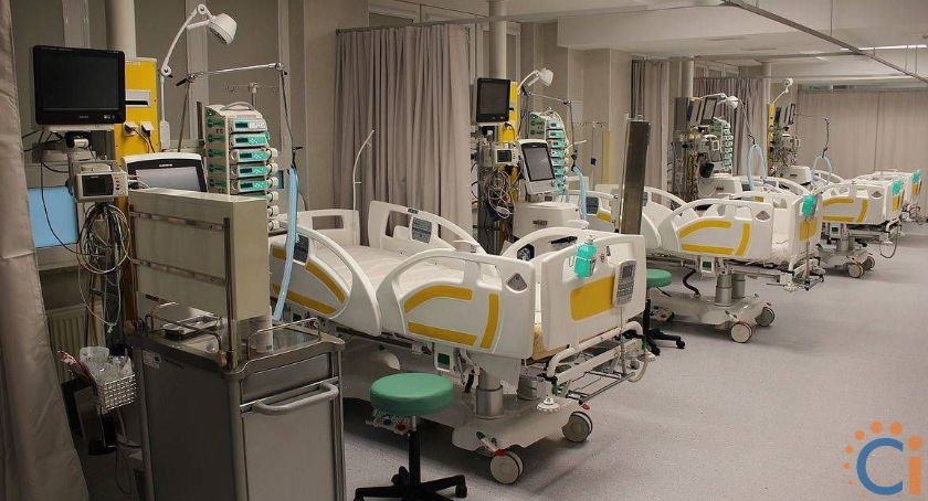 Mazowieckie szpitale przygotowane na pacjentów z koronawirusem. Samorząd kupił specjalny aparat do diagnostyki
