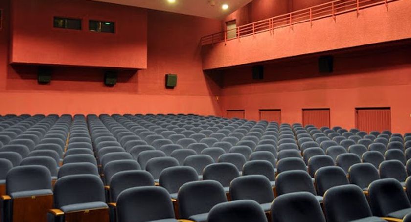 Rząd: Zawieszamy działalność instytucji kultury