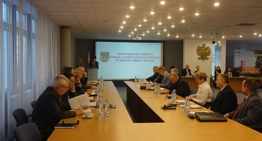 Sesja Rady Powiatu Ciechanowskiego odwołana