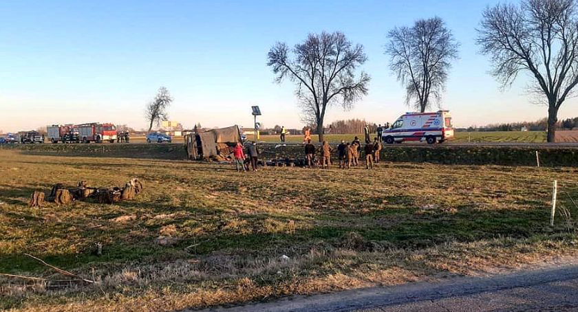 Groźny wypadek żołnierzy z Ciechanowa. Blisko 30 osób trafiło do szpitala [zdjęcia]