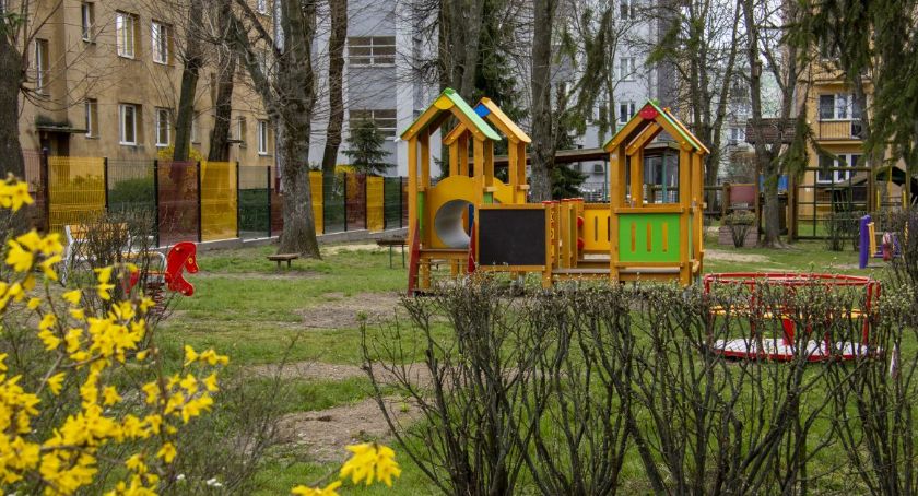 Zmodernizowane place zabaw w Ciechanowie