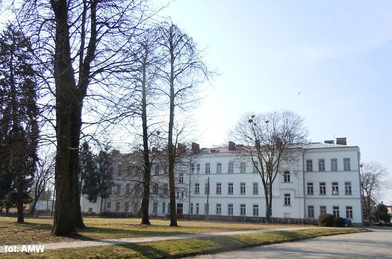 Miasto może przejąć dawne koszary. Musi jednak za nie zapłacić 4,5 mln zł