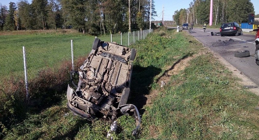 U sąsiadów: Zderzenie Skody z Lanosem. Ranne dwie kobiety