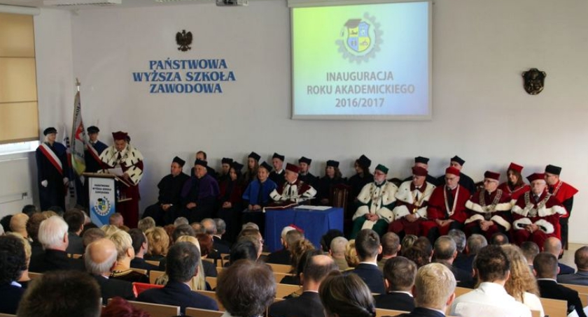 Studenci PWSZ zainaugurowali rok akademicki (wideo/zdjęcia)
