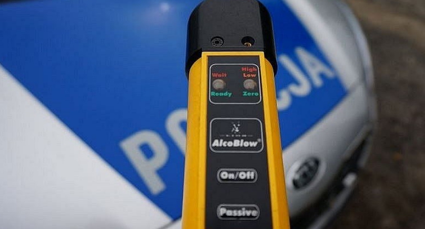 Zatrzymali pijanego motorowerzystę. Miał ponad 3 promile!