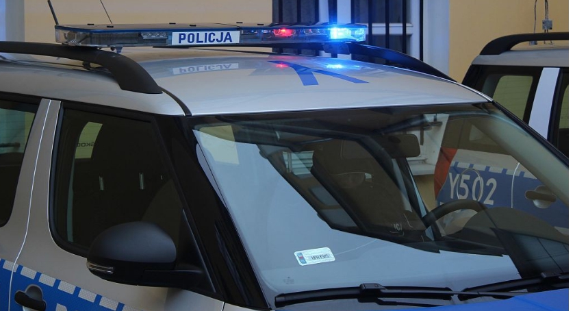 Narkotykowa wpadka podczas kontroli BMW w Ciechanowie. Zatrzymano 24-latka