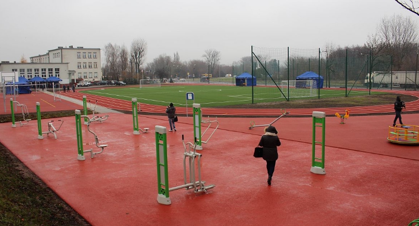 Nowy kompleks sportowy w Ciechanowie oficjalnie otwarty (zdjęcia)