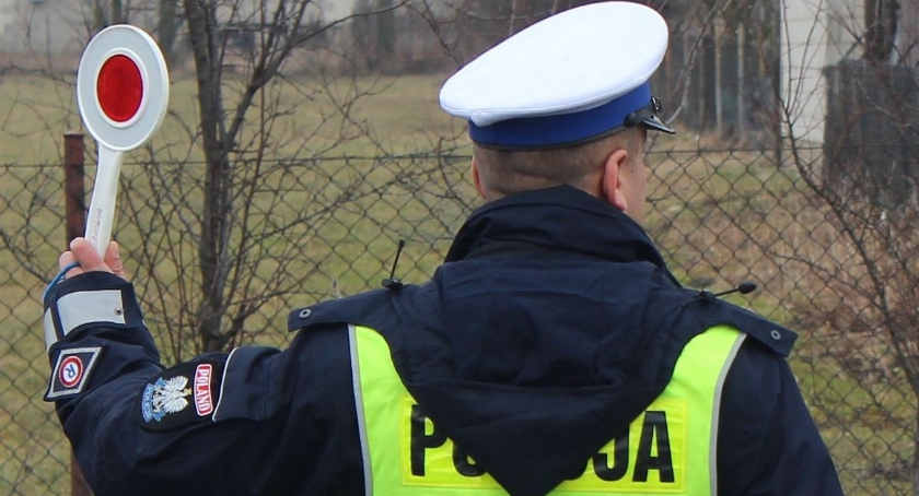 Policja rozpoczyna działania 