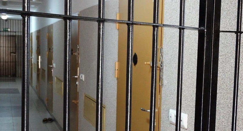 Nastoletni dilerzy z Ciechanowa zatrzymani przez policję