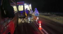 Zderzenie karetki z dostawczakiem. Przewozili chorego na covid pod respiratorem [zdjęcia]