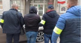 Diagnosta samochodowy z Ciechanowa zatrzymany przez policję [wideo]