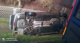 BMW wypadło z drogi w Gołyminie. Kierowca był pijany