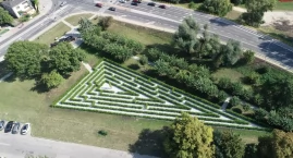 Na skwerze przy wiadukcie stanie zabytkowy budynek dawnej kolei. Jaką funkcję będzie pełnił?