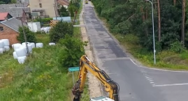 Więcej dziur i łat niż asfaltu. Ruszył wyczekiwany remont drogi powiatowej [zdjęcia]