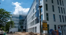 Budowa Centrum Administracyjnego w Ciechanowie bliska finału. Jest przetarg na jego wyposażenie