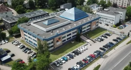 Biurowiec w centrum Ciechanowa cały czas na sprzedaż. Obniżono cenę